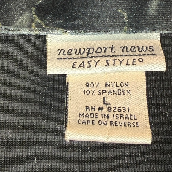 Newport News Velvet Shirt Women L Black Gray Floral Button Front Whimsigoth Dark - Picture 5 of 7